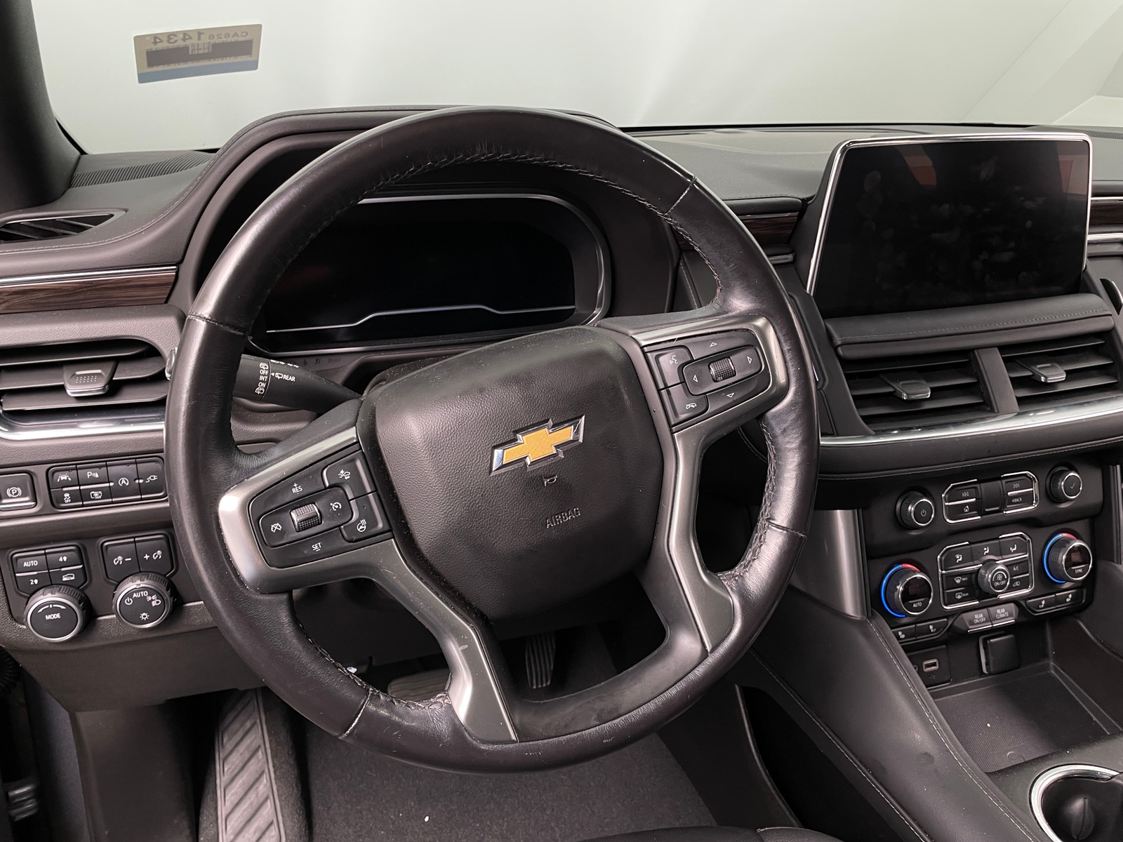 Thumbnail: 2022 Chevrolet Tahoe - 4