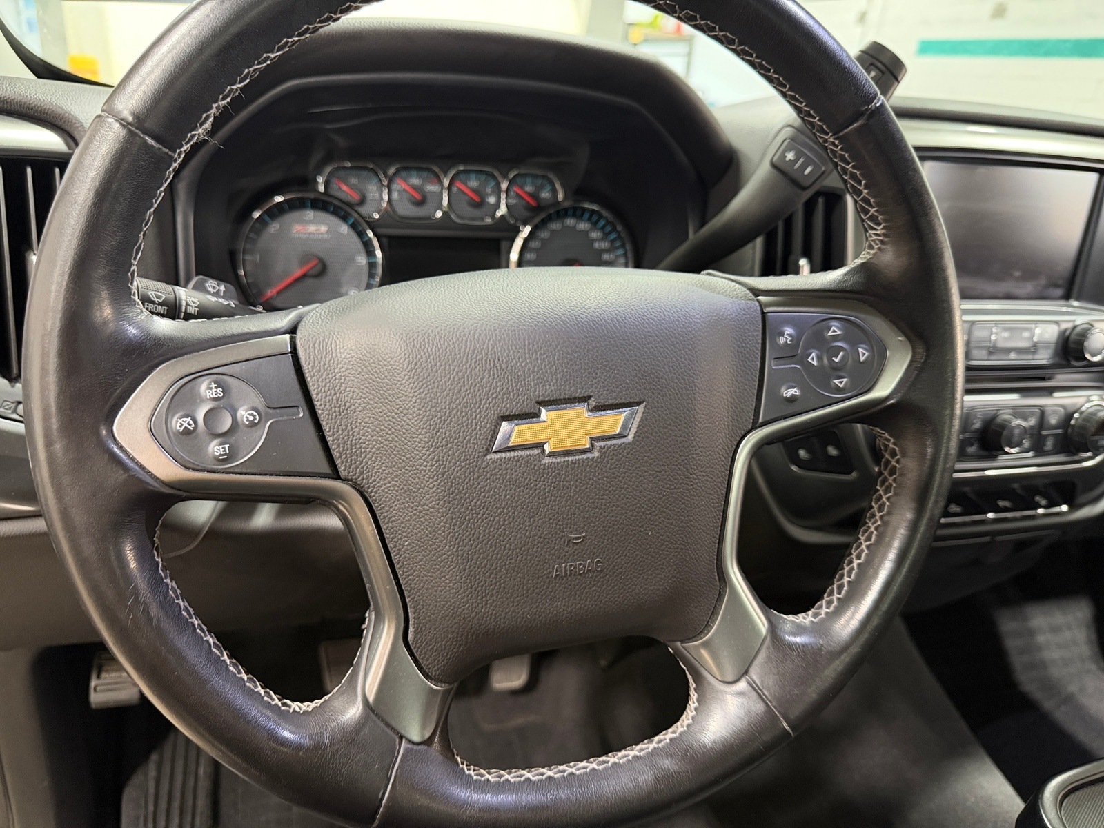 Thumbnail: 2019 Chevrolet Silverado 1500 - 5