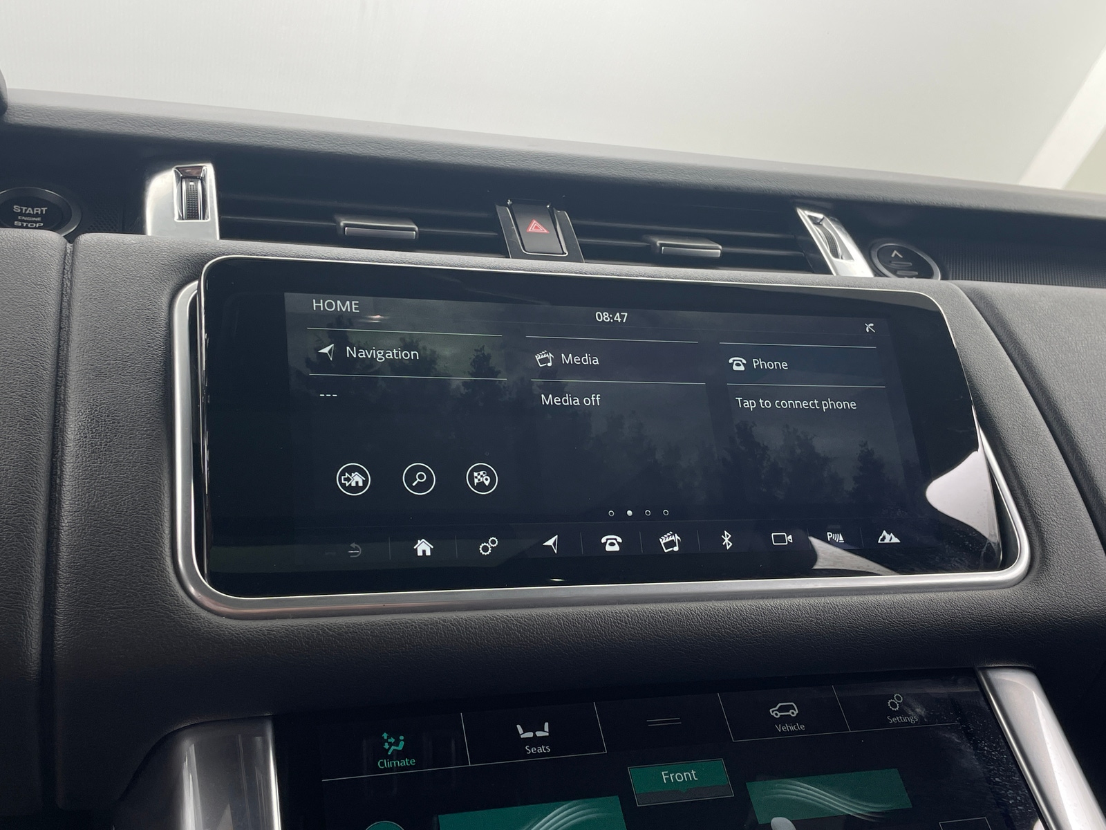 Thumbnail: 2021 Land Rover Range Rover Sport - 3
