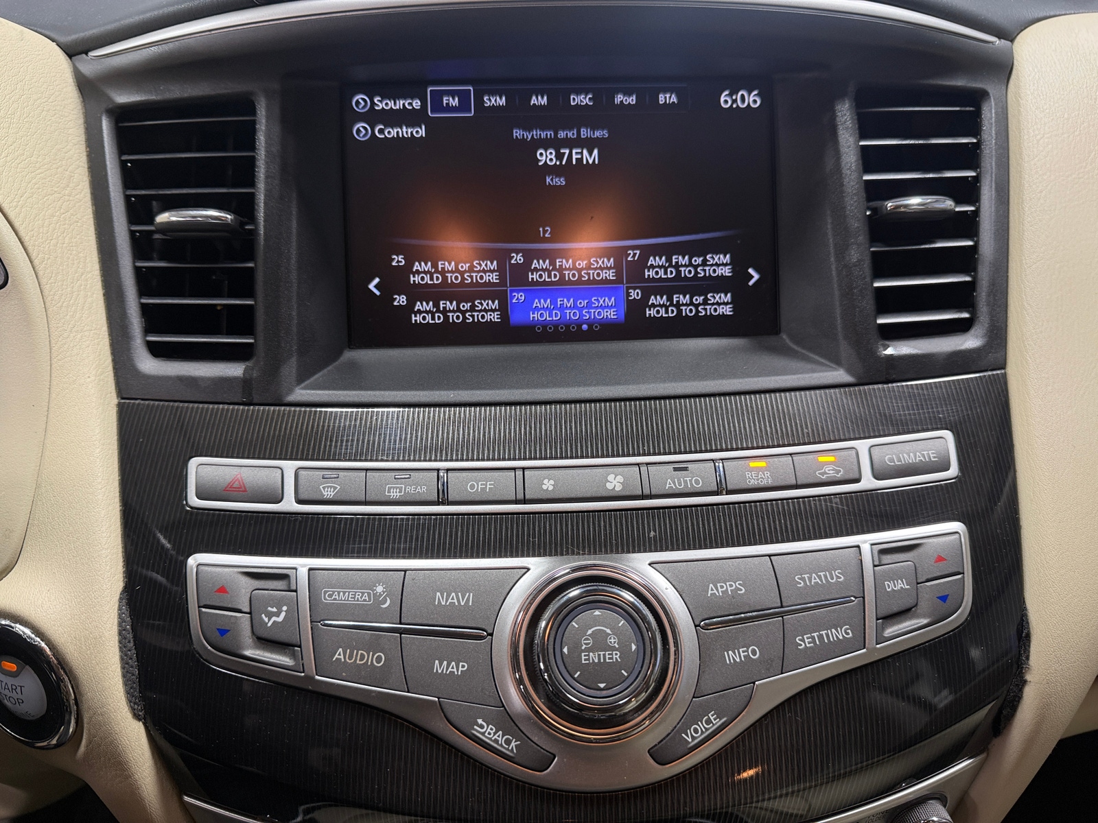 Thumbnail: 2018 INFINITI QX60 - 3