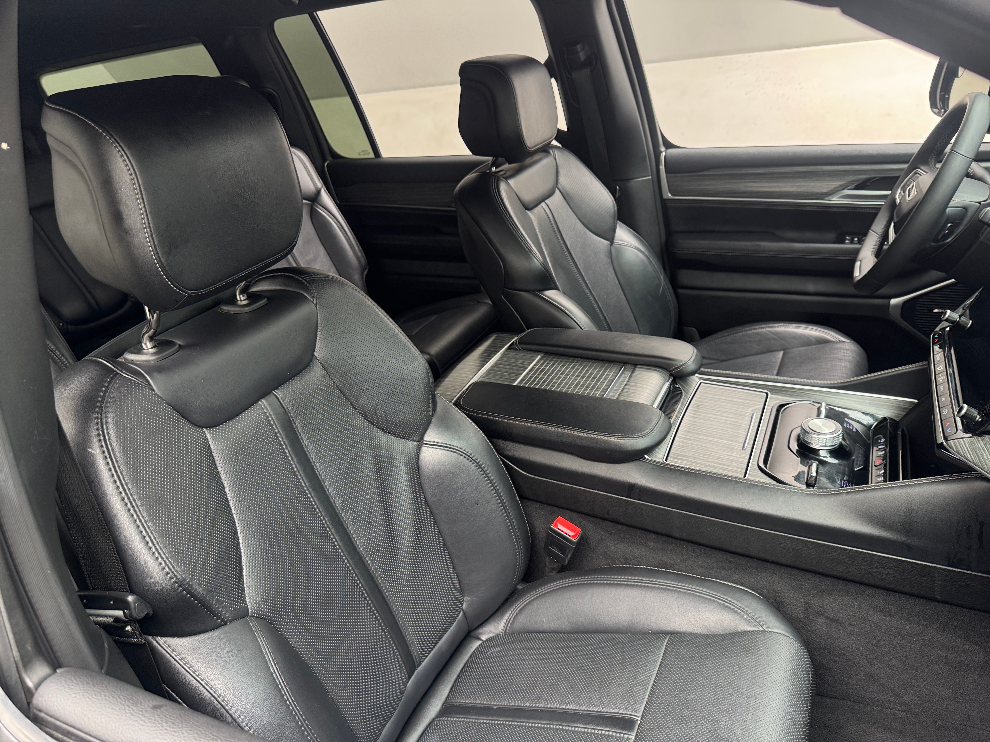 2024 Jeep Wagoneer