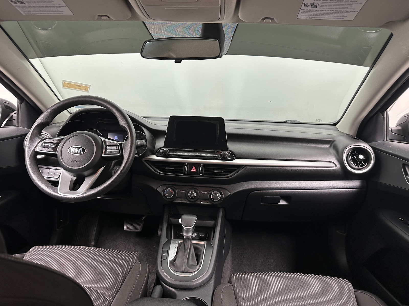 Thumbnail: 2020 Kia Forte - 3