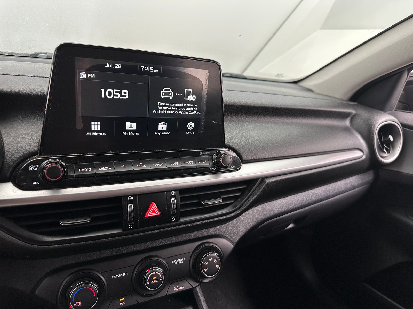 Thumbnail: 2020 Kia Forte - 4