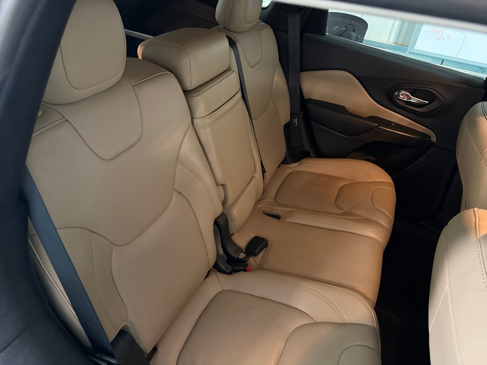 Thumbnail: 2017 Jeep Cherokee - 5