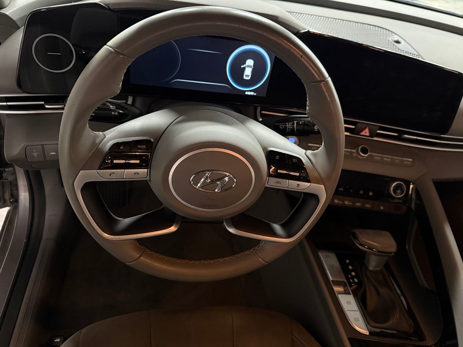 Thumbnail: 2023 Hyundai Elantra - 5