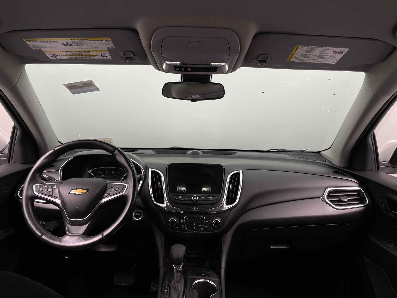 Thumbnail: 2022 Chevrolet Equinox - 3