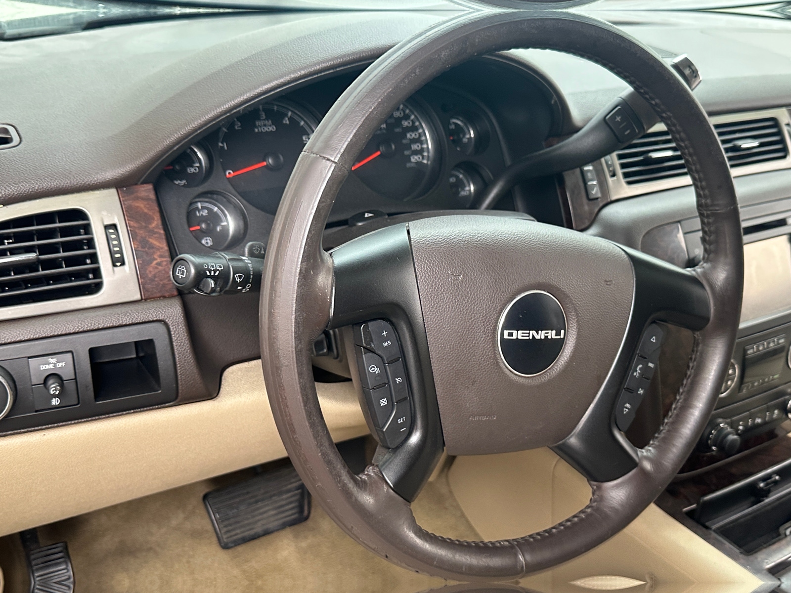 Thumbnail: 2014 GMC Yukon - 4