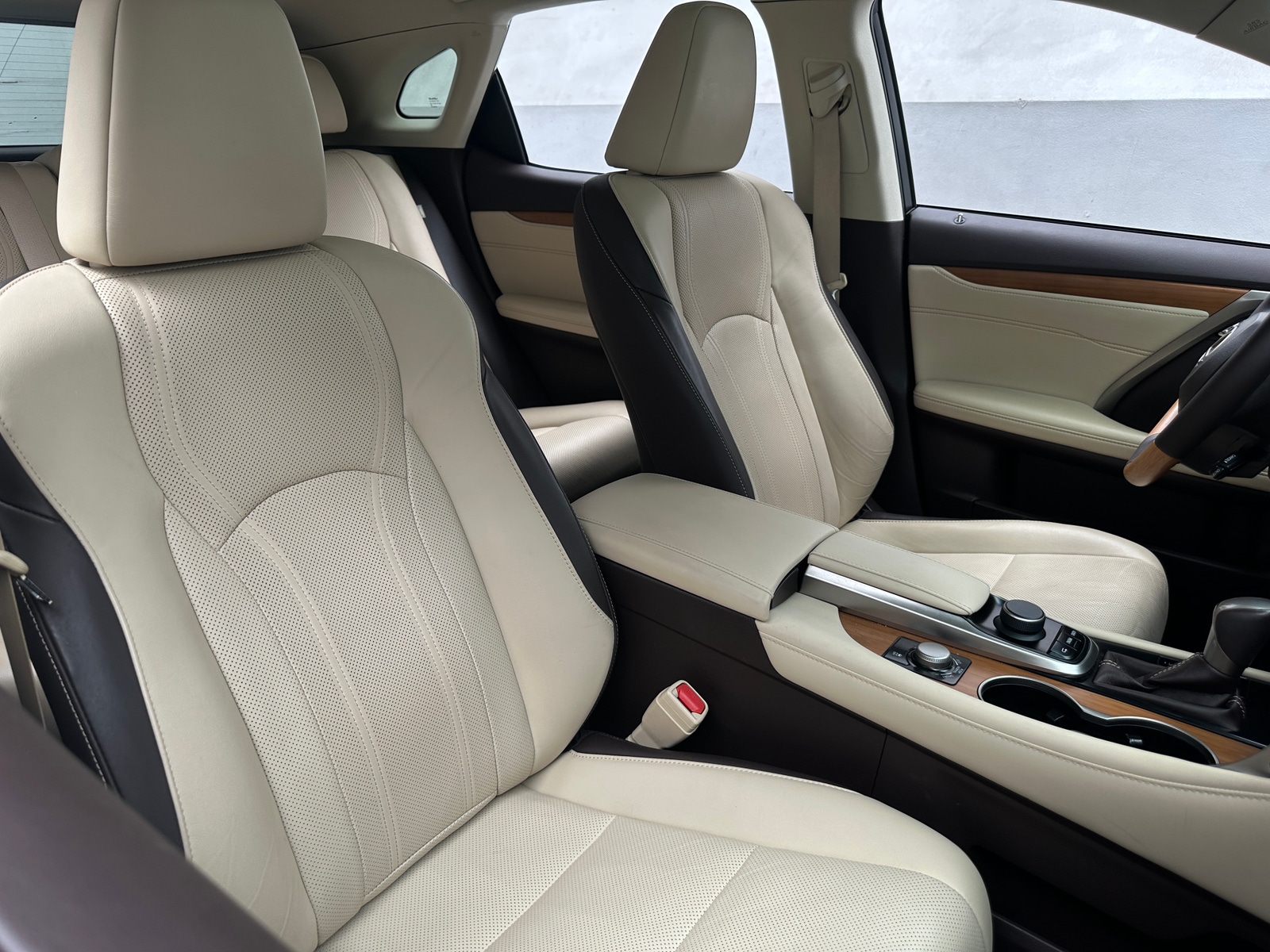 Thumbnail: 2017 Lexus RX - 2