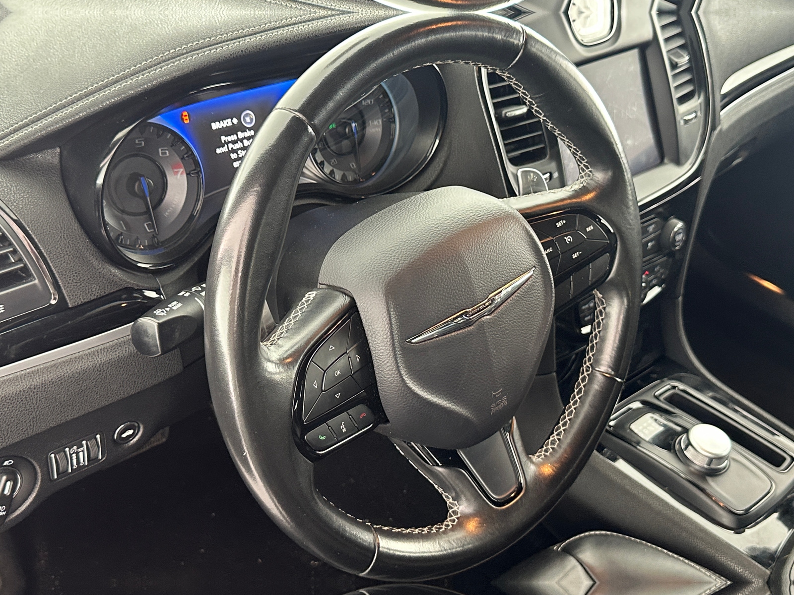 Thumbnail: 2019 Chrysler 300 - 4