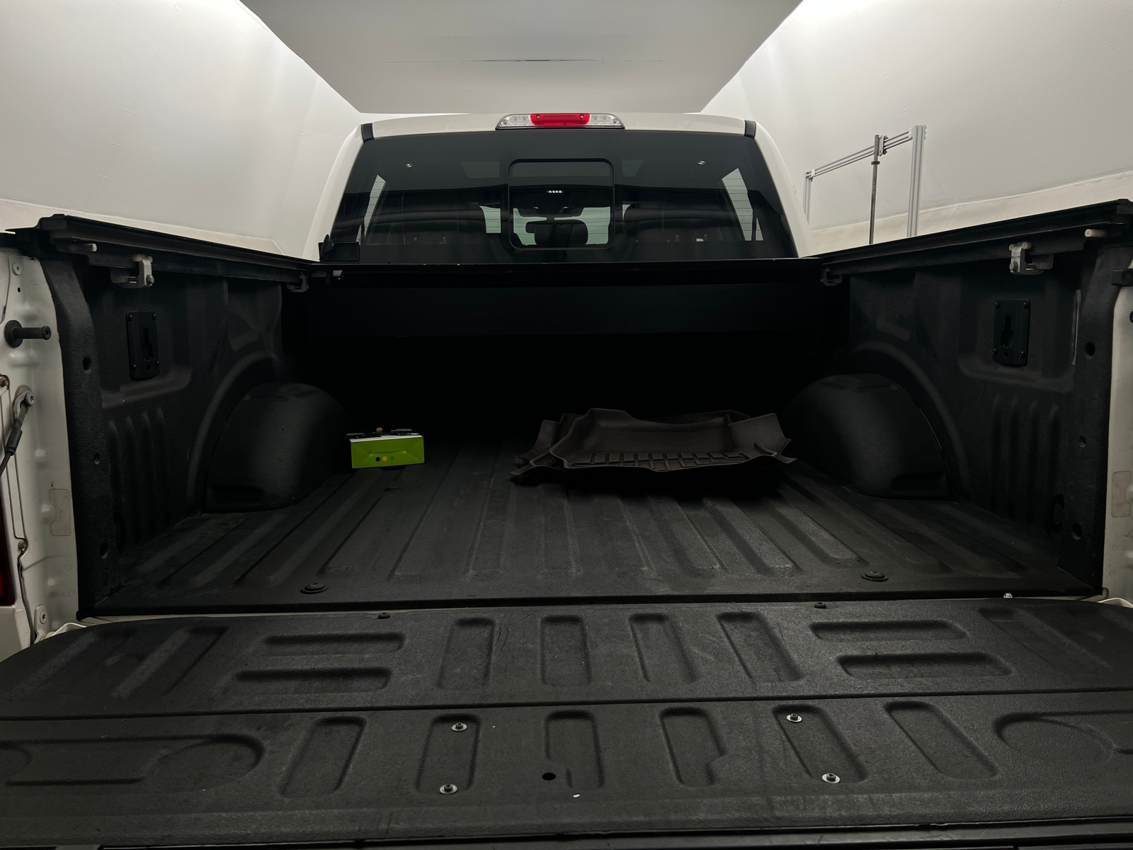 Thumbnail: 2018 Ford Econoline - 6