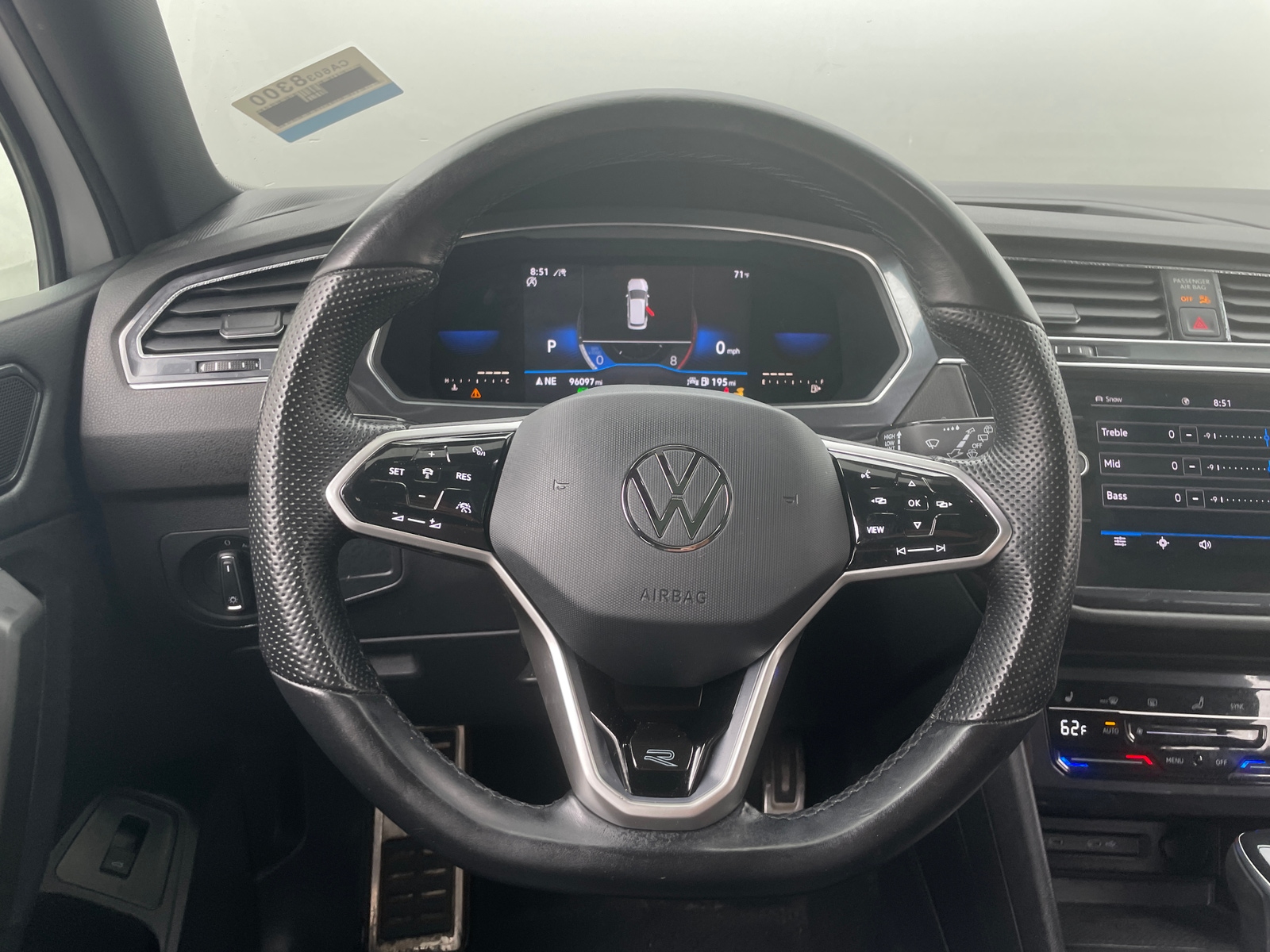 Thumbnail: 2022 Volkswagen Tiguan - 5