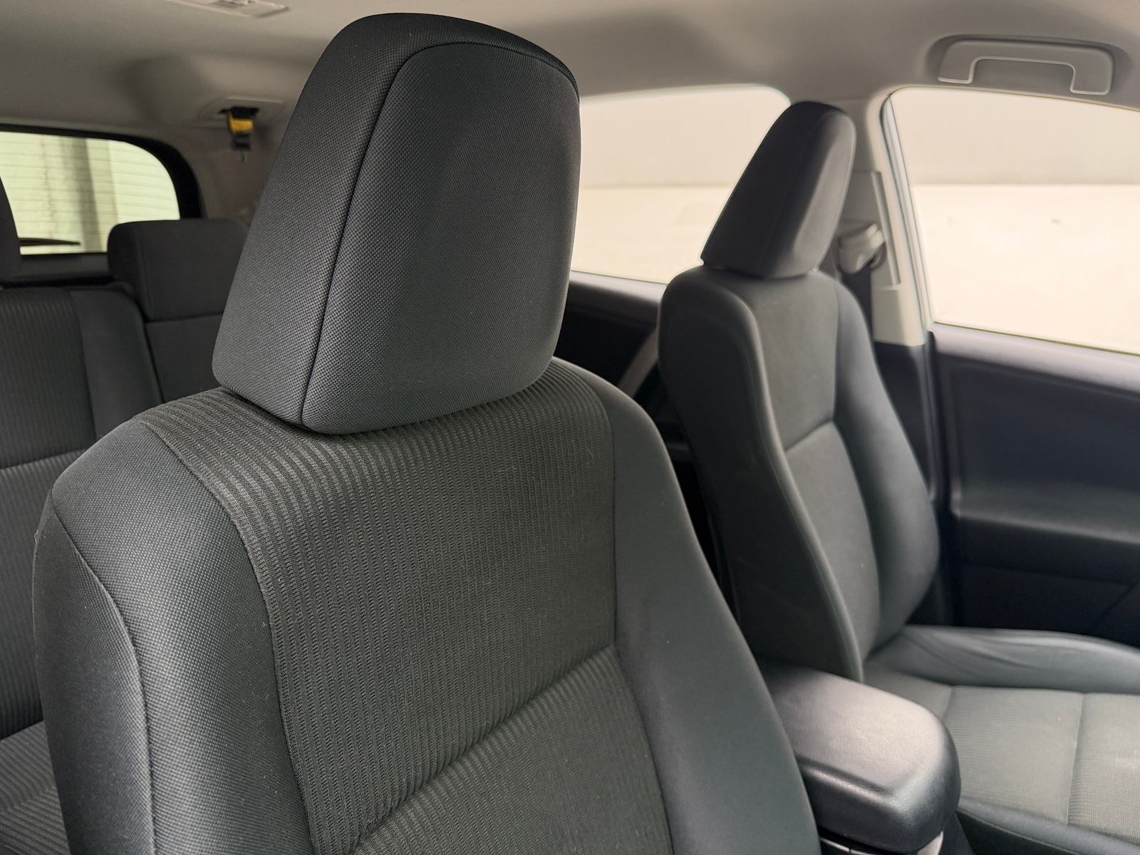 Thumbnail: 2017 Toyota RAV4 - 2