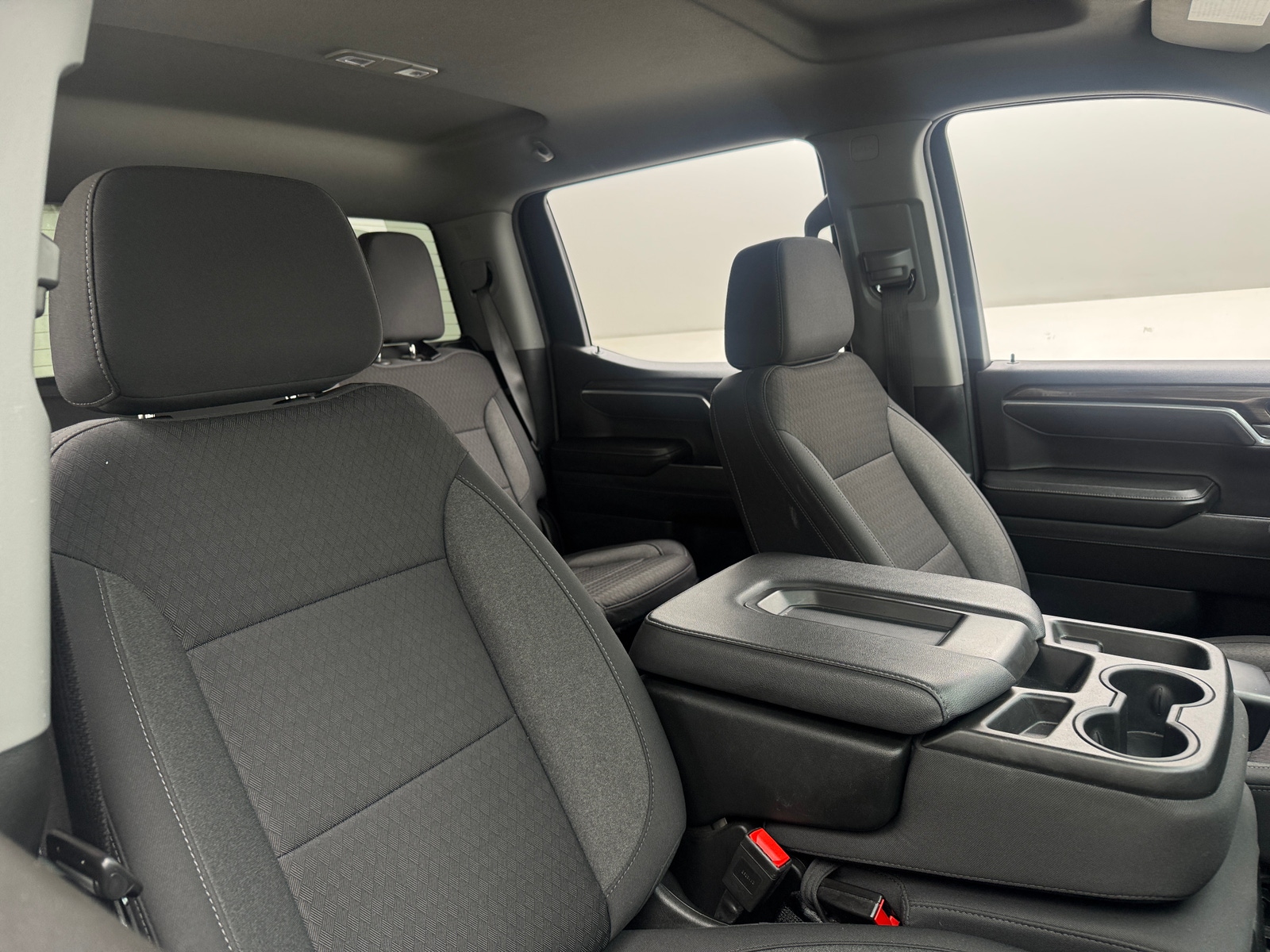Thumbnail: 2025 Chevrolet Silverado 1500 - 2