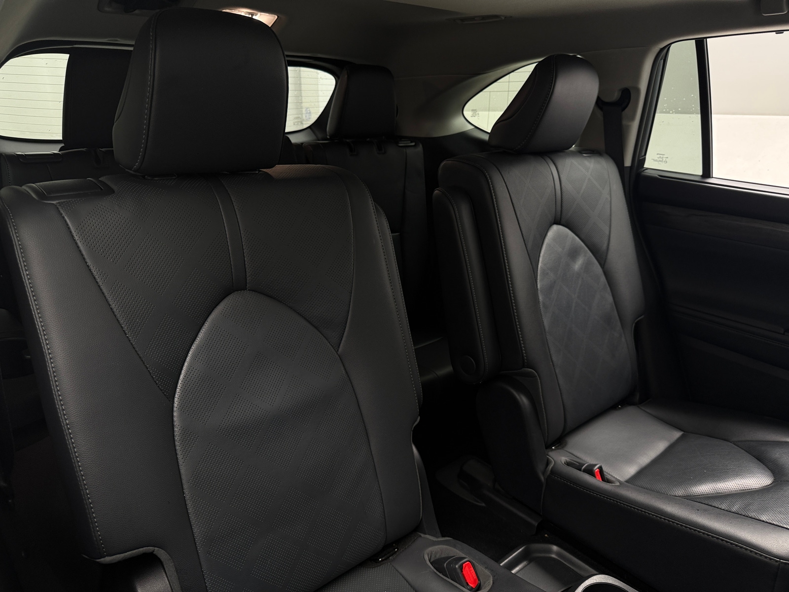 Thumbnail: 2020 Toyota Highlander - 5