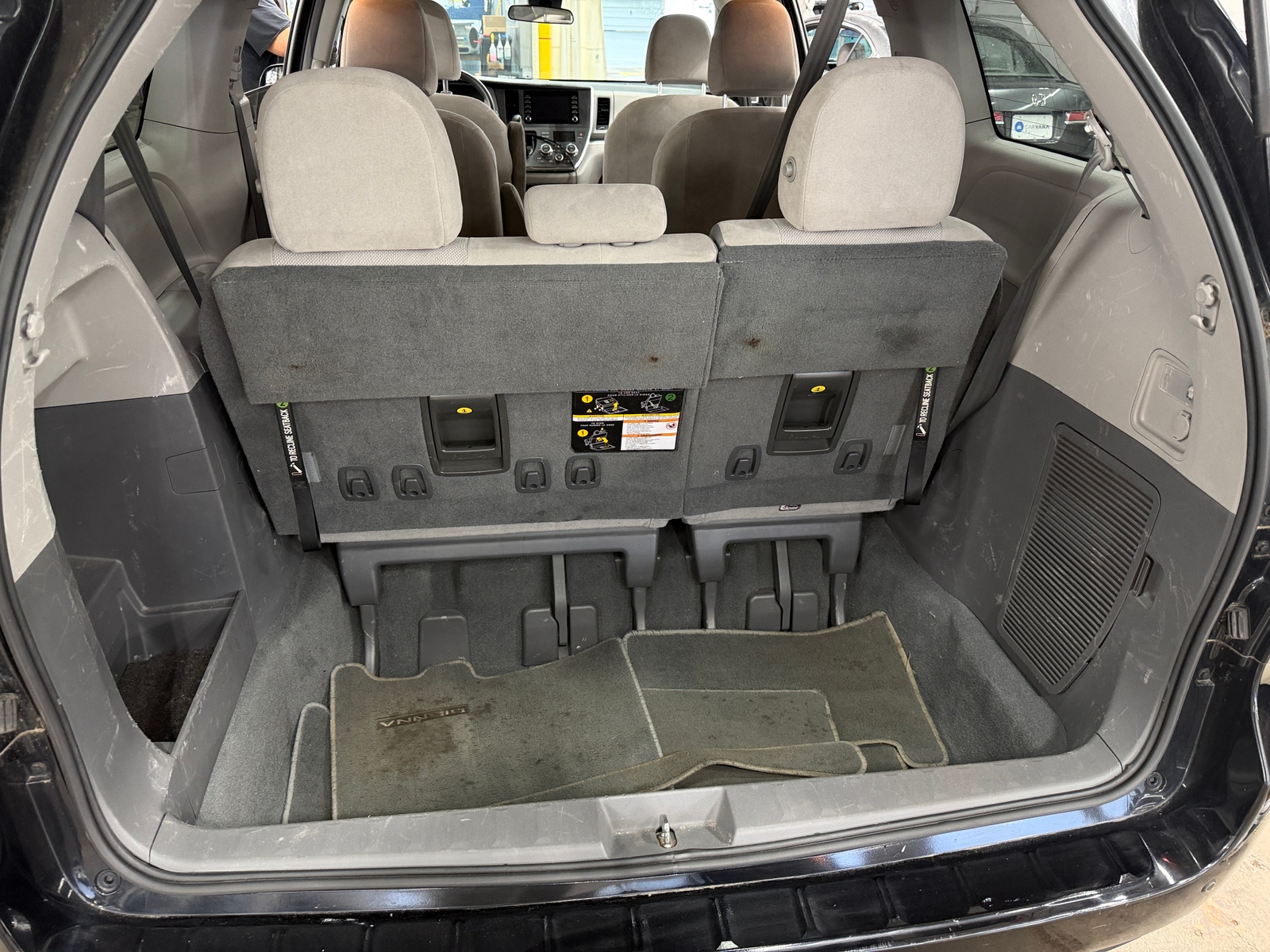 Thumbnail: 2019 Toyota Sienna - 7