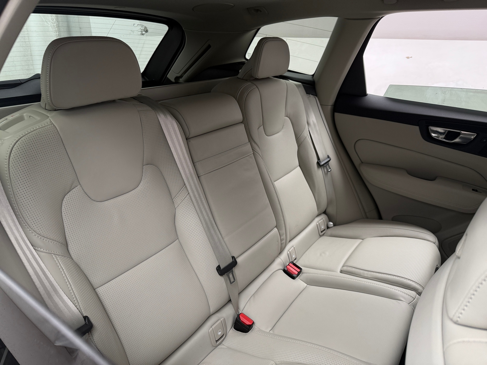 Thumbnail: 2019 Volvo XC60 - 5