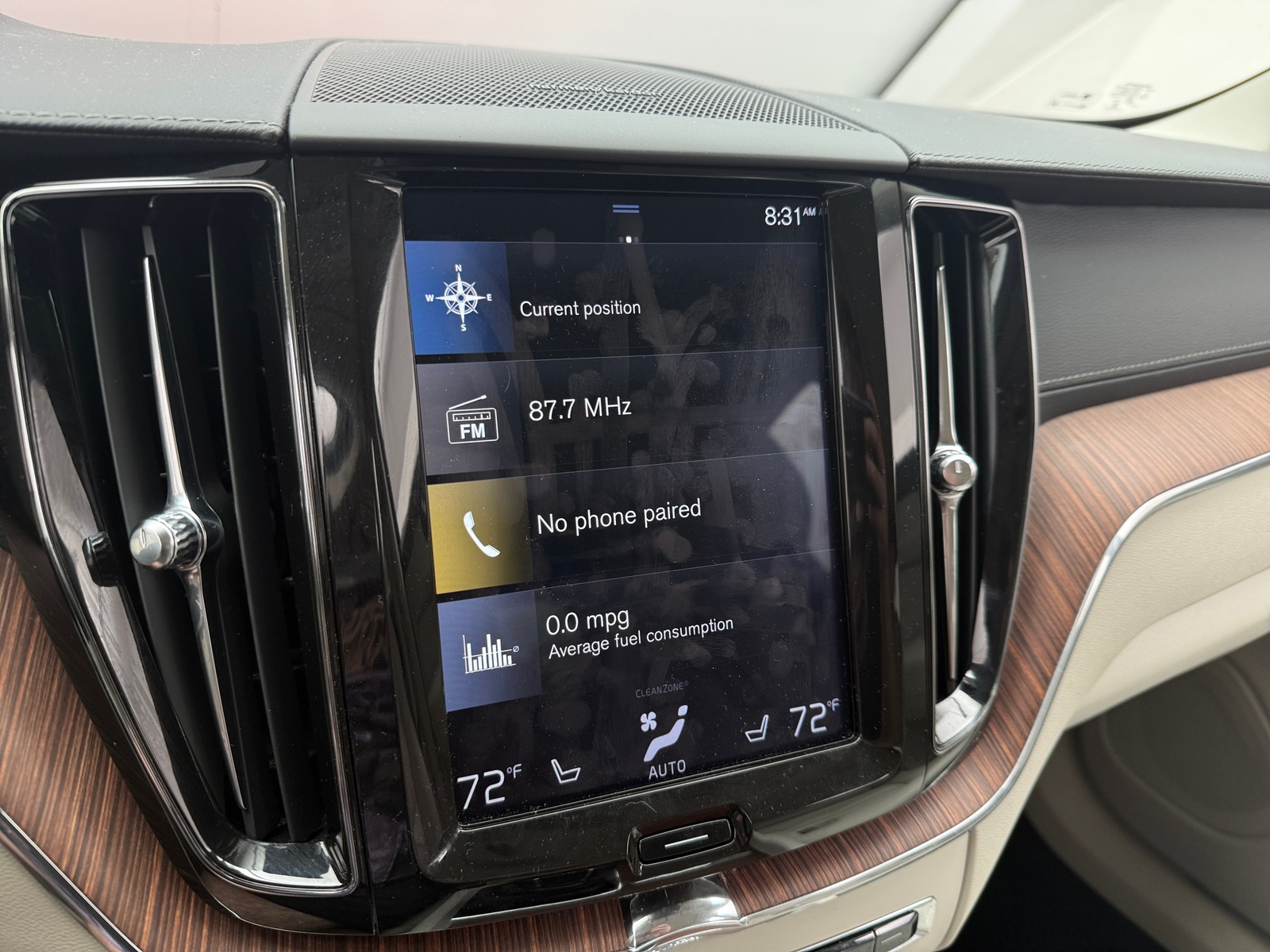 Thumbnail: 2019 Volvo XC60 - 3