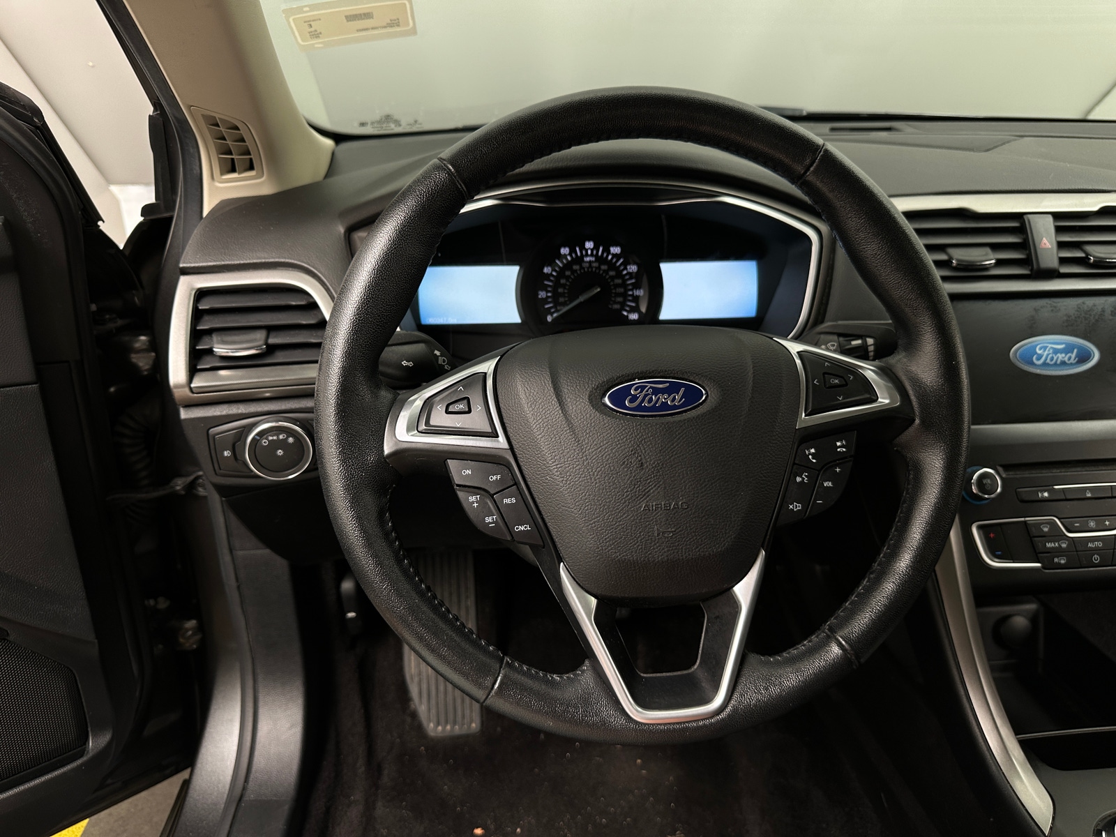 Thumbnail: 2017 Ford Fusion - 5