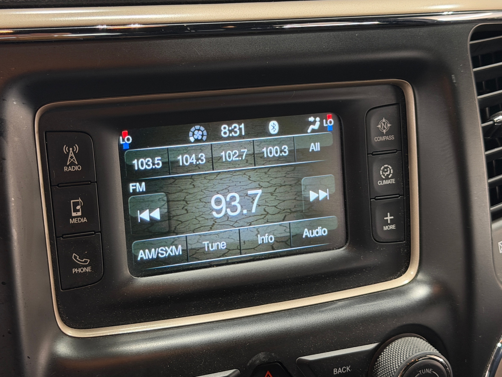 Thumbnail: 2015 Jeep Grand Cherokee - 4