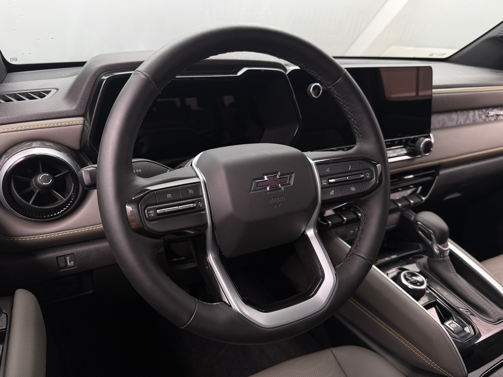 Thumbnail: 2026 Chevrolet Colorado - 4