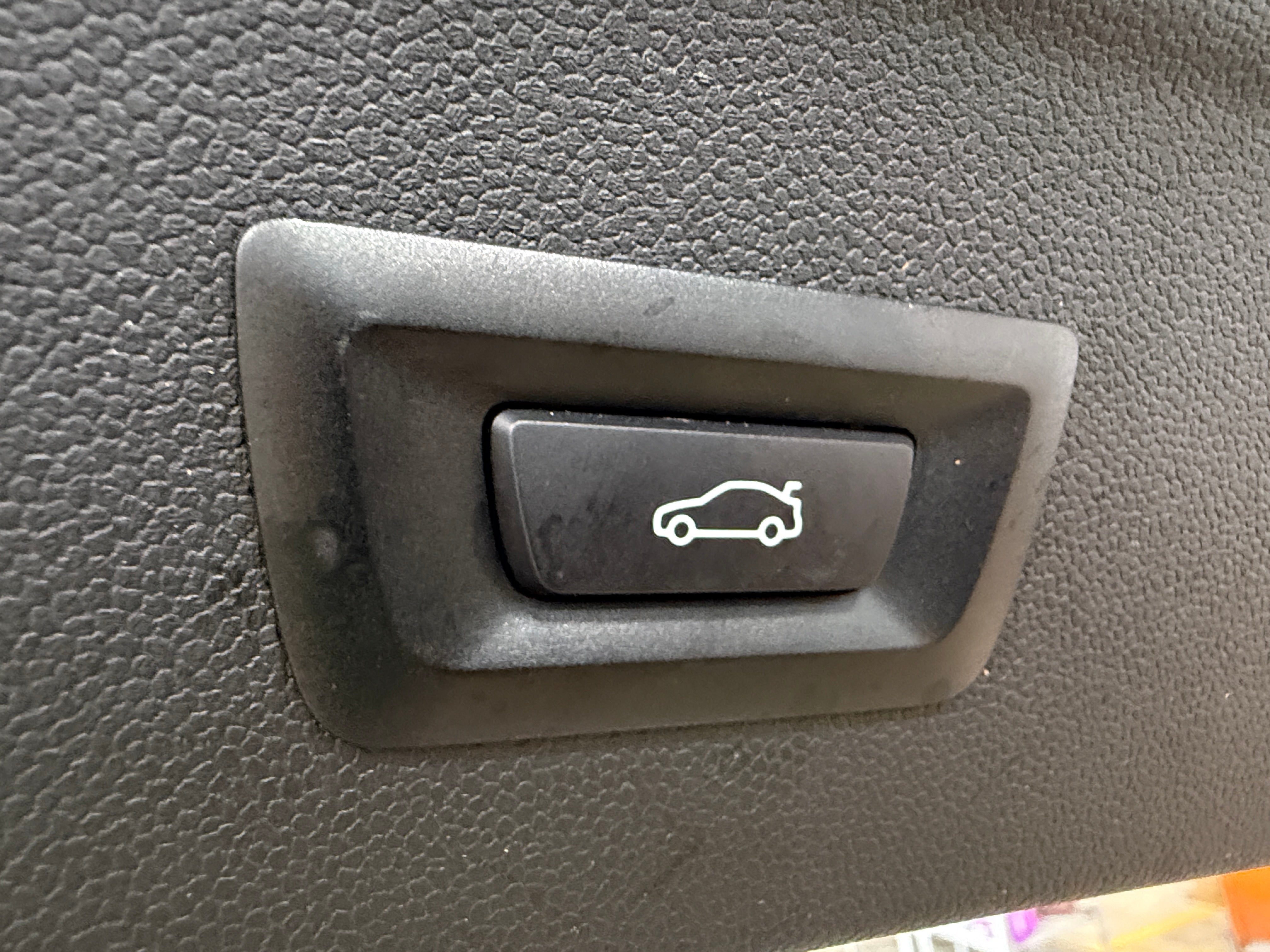 Used 2023 BMW iX Base with VIN WB523CF03PCM58435 for sale in Pewaukee, WI