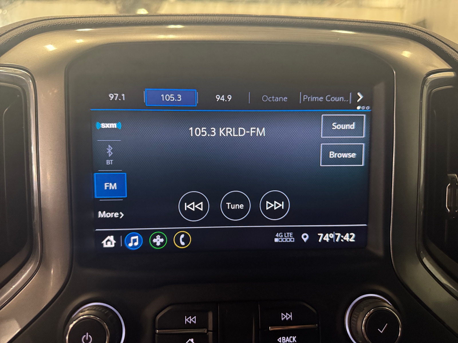 Thumbnail: 2021 Chevrolet Silverado 2500 - 4