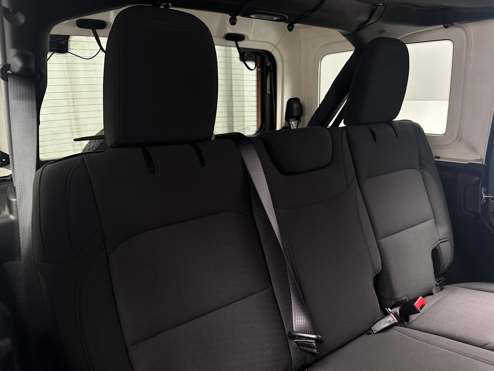 Thumbnail: 2022 Jeep Wrangler - 6