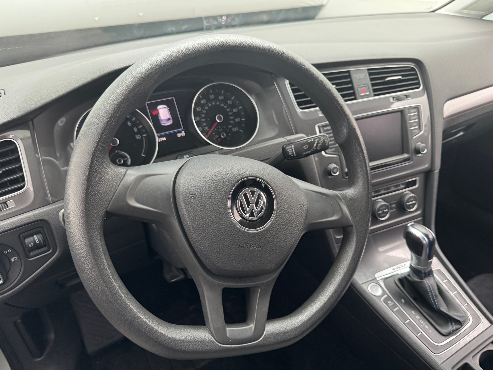 Thumbnail: 2016 Volkswagen e-Golf - 5