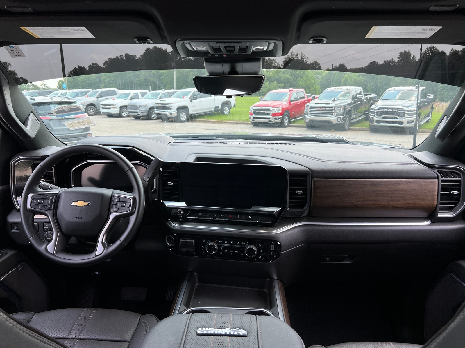 Thumbnail: 2026 Chevrolet Silverado 3500 - 2