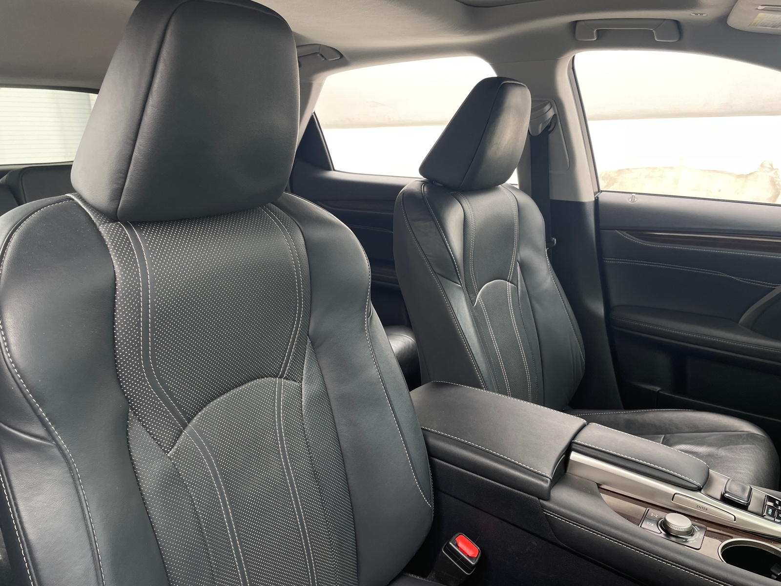 Thumbnail: 2016 Lexus RX - 2