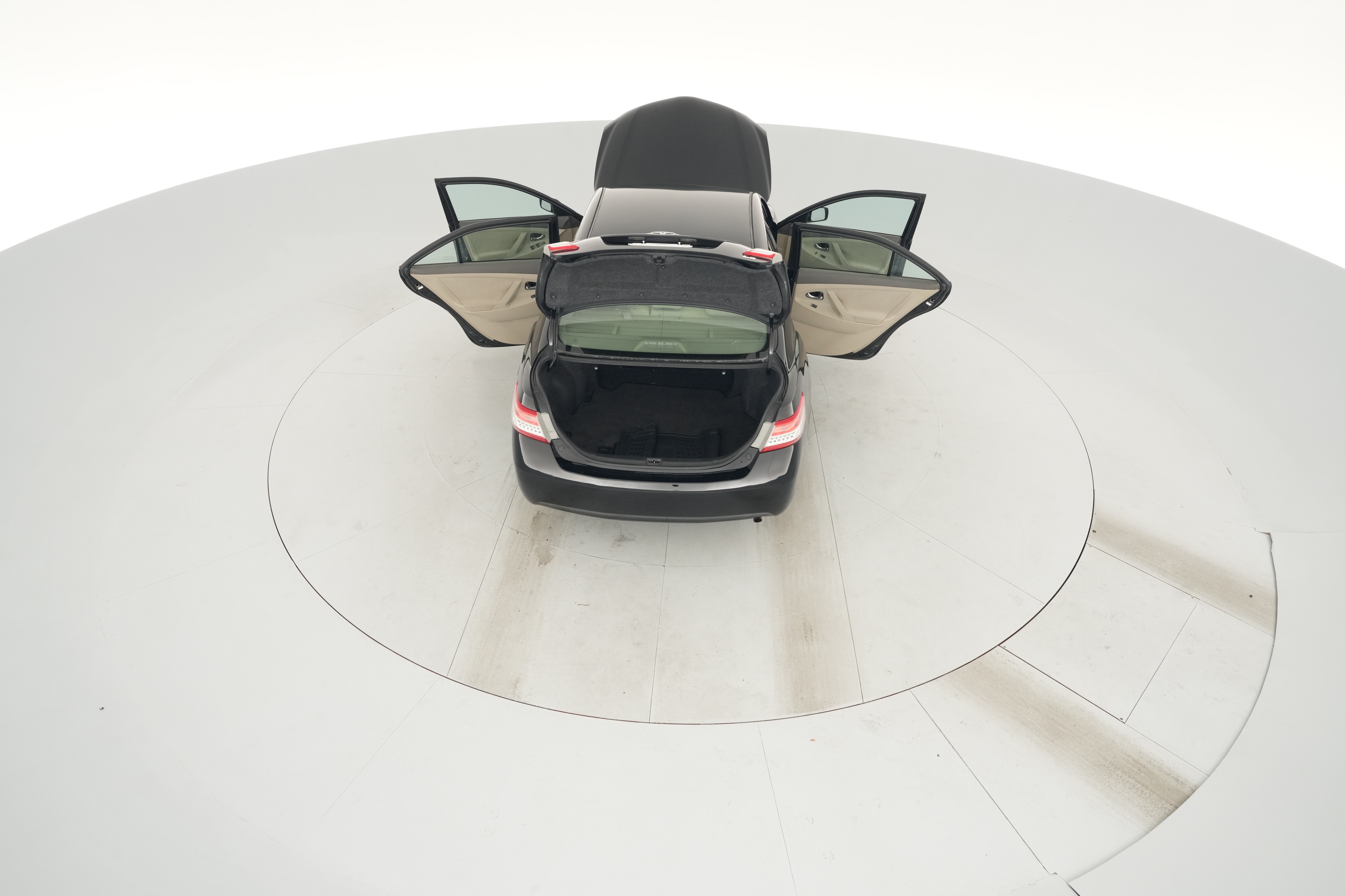 2010 Toyota Camry LE - Photo 41