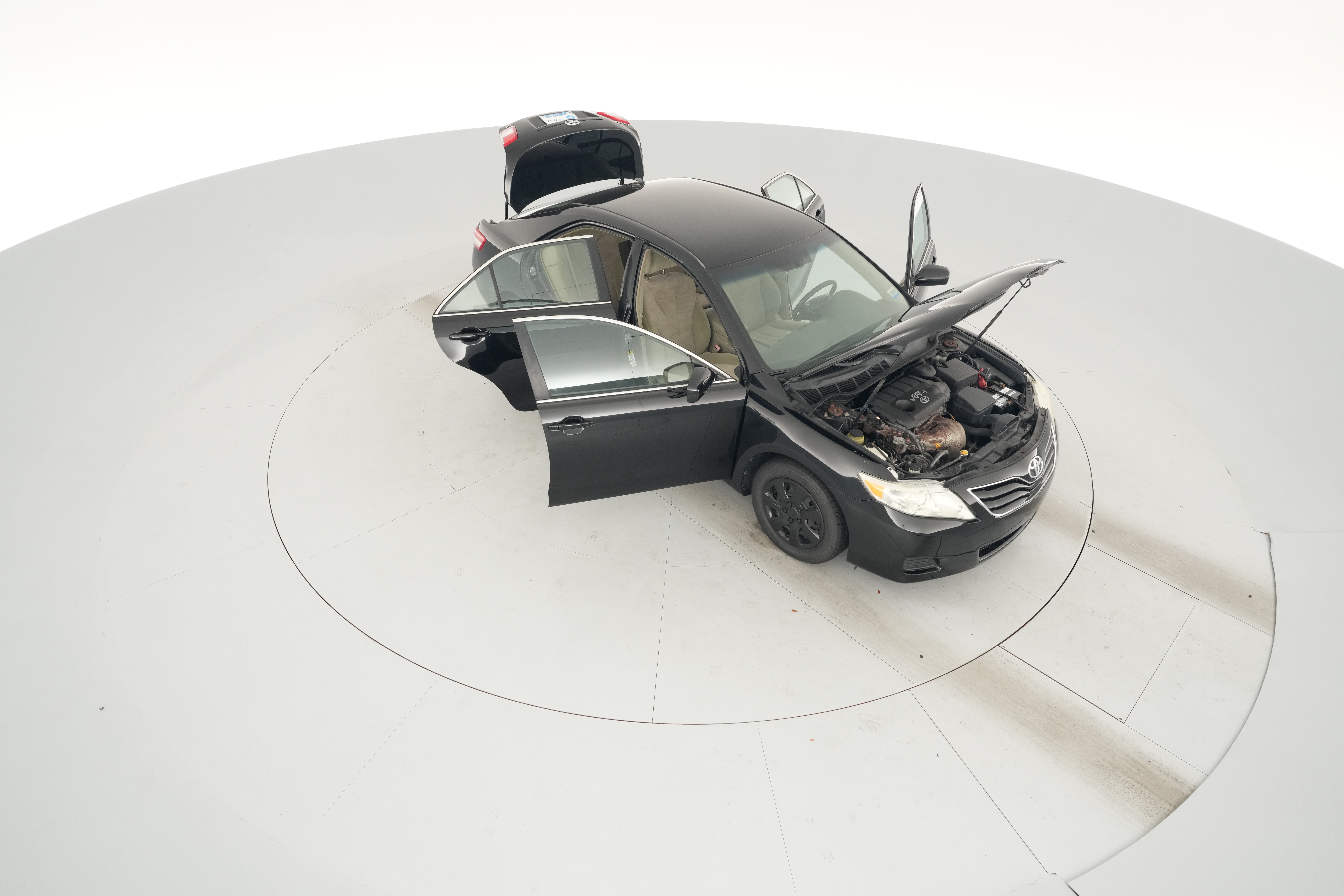 2010 Toyota Camry LE - Photo 47