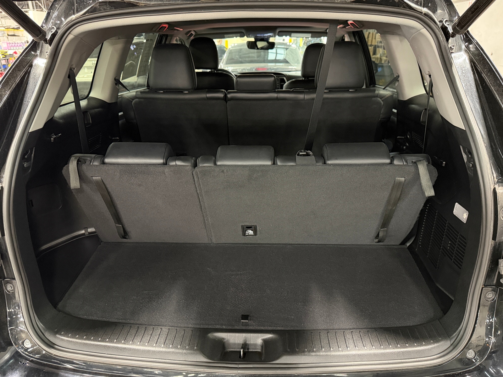 Thumbnail: 2019 Toyota Highlander - 6