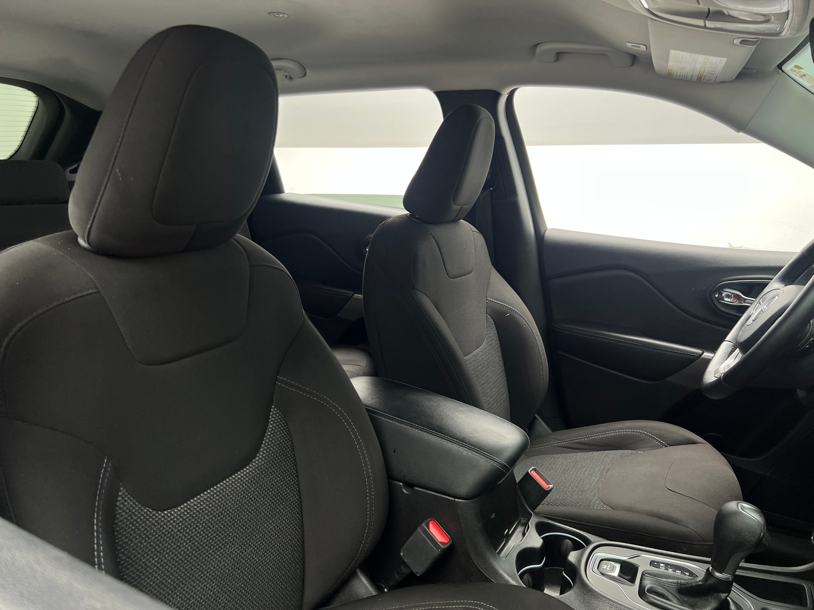 Thumbnail: 2019 Jeep Cherokee - 2