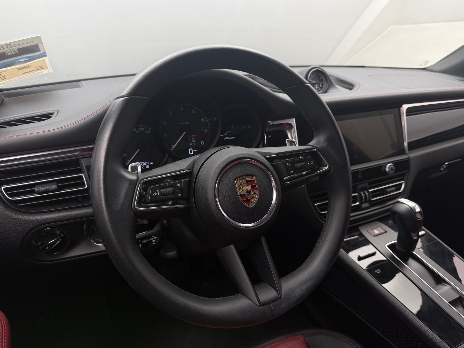 Thumbnail: 2025 Porsche Macan - 4