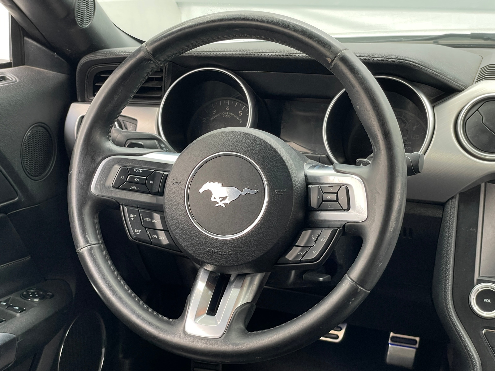 Thumbnail: 2020 Ford Mustang - 4