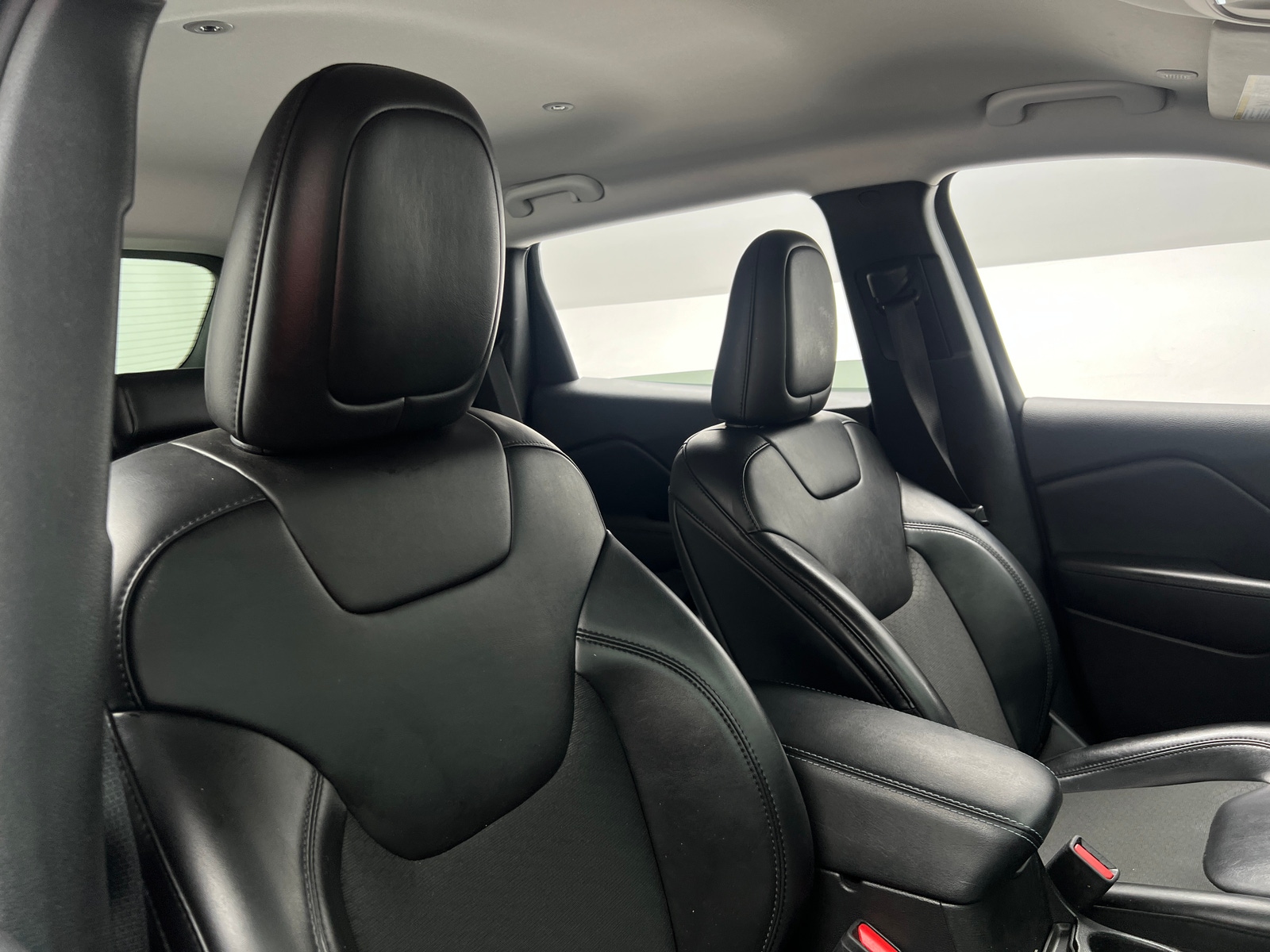 Thumbnail: 2021 Jeep Cherokee - 2