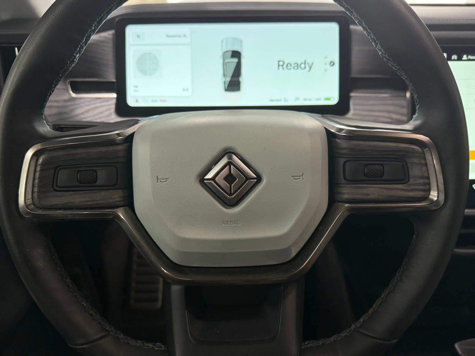 Thumbnail: 2023 Rivian R1S - 4