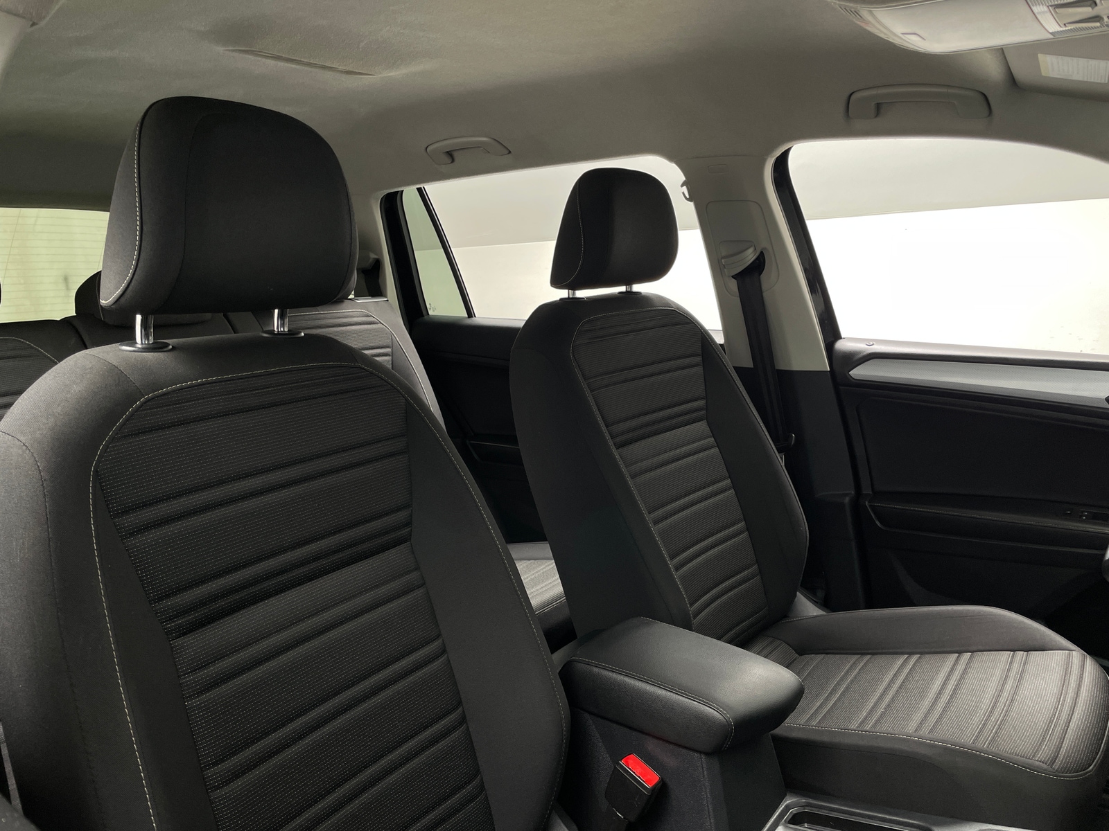 Thumbnail: 2024 Volkswagen Tiguan - 2