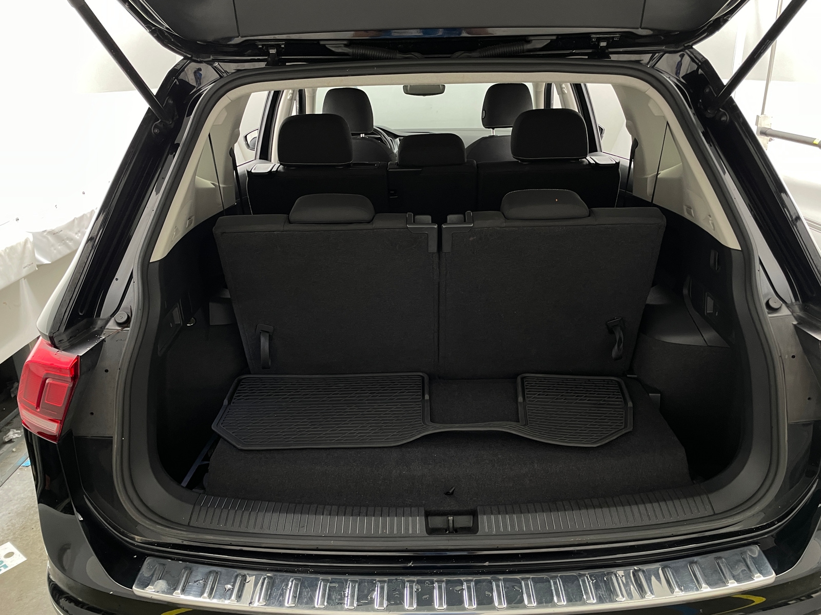 Thumbnail: 2024 Volkswagen Tiguan - 7