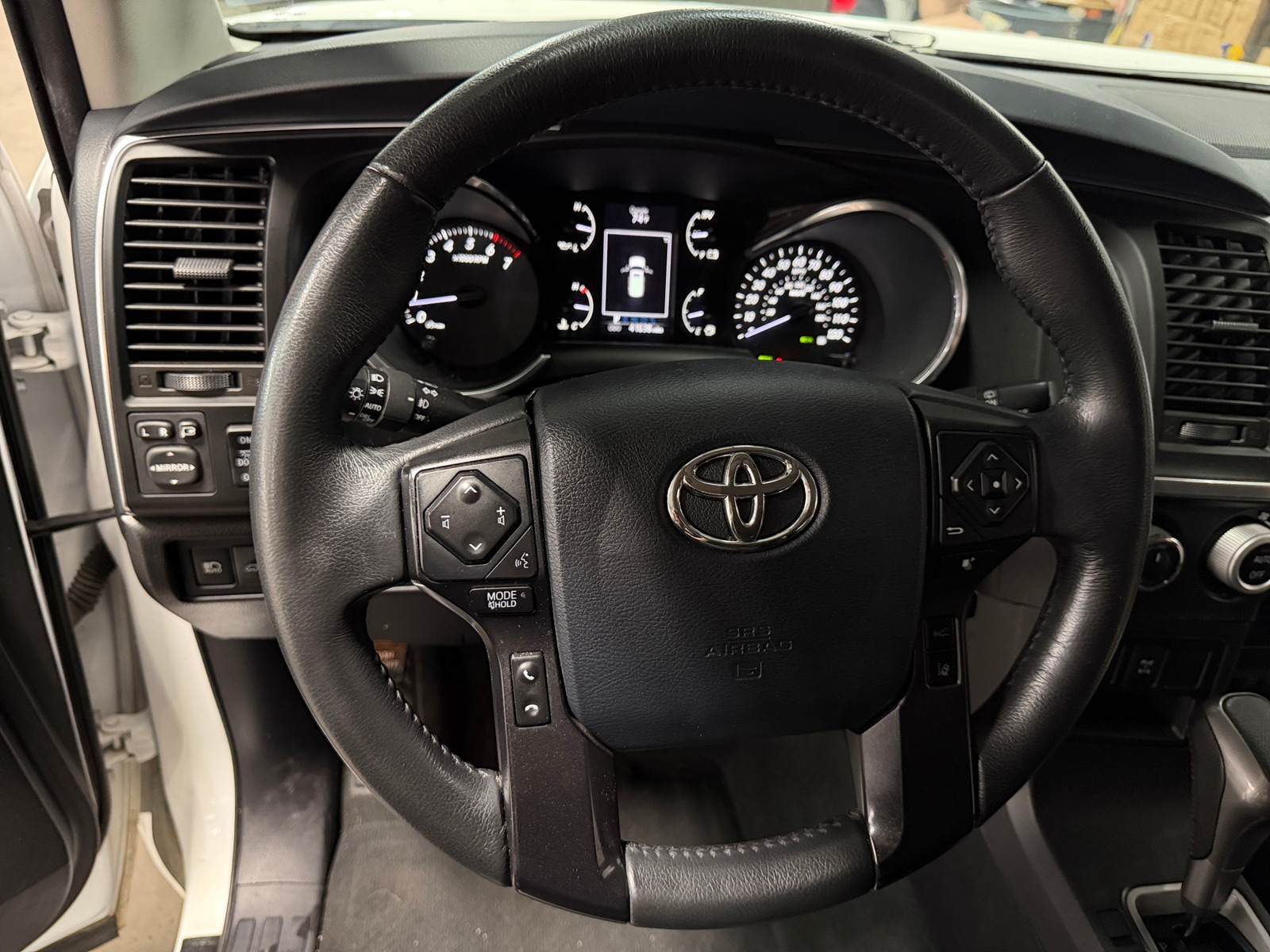 Thumbnail: 2020 Toyota Sequoia - 5