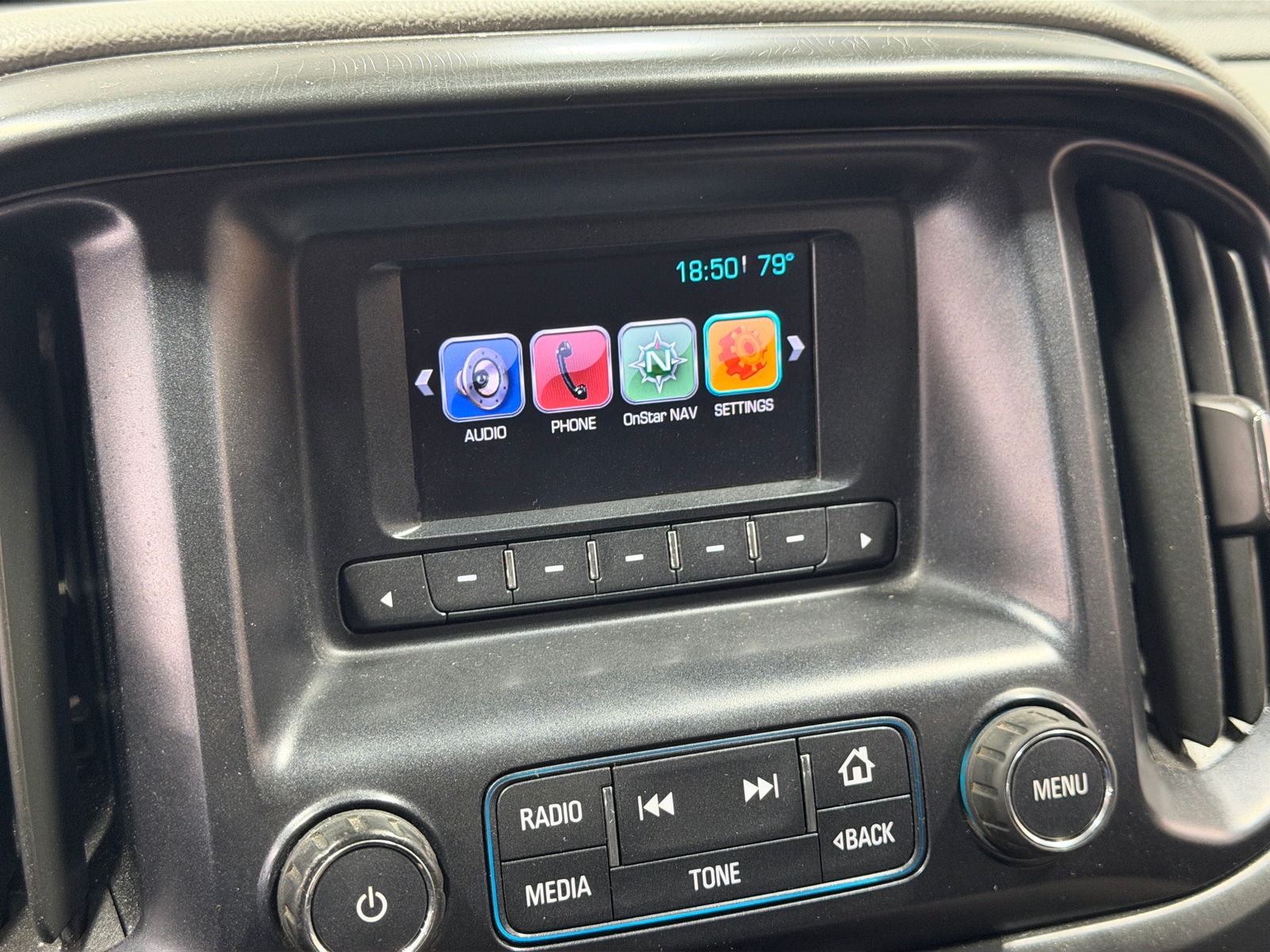 Thumbnail: 2016 Chevrolet Colorado - 4