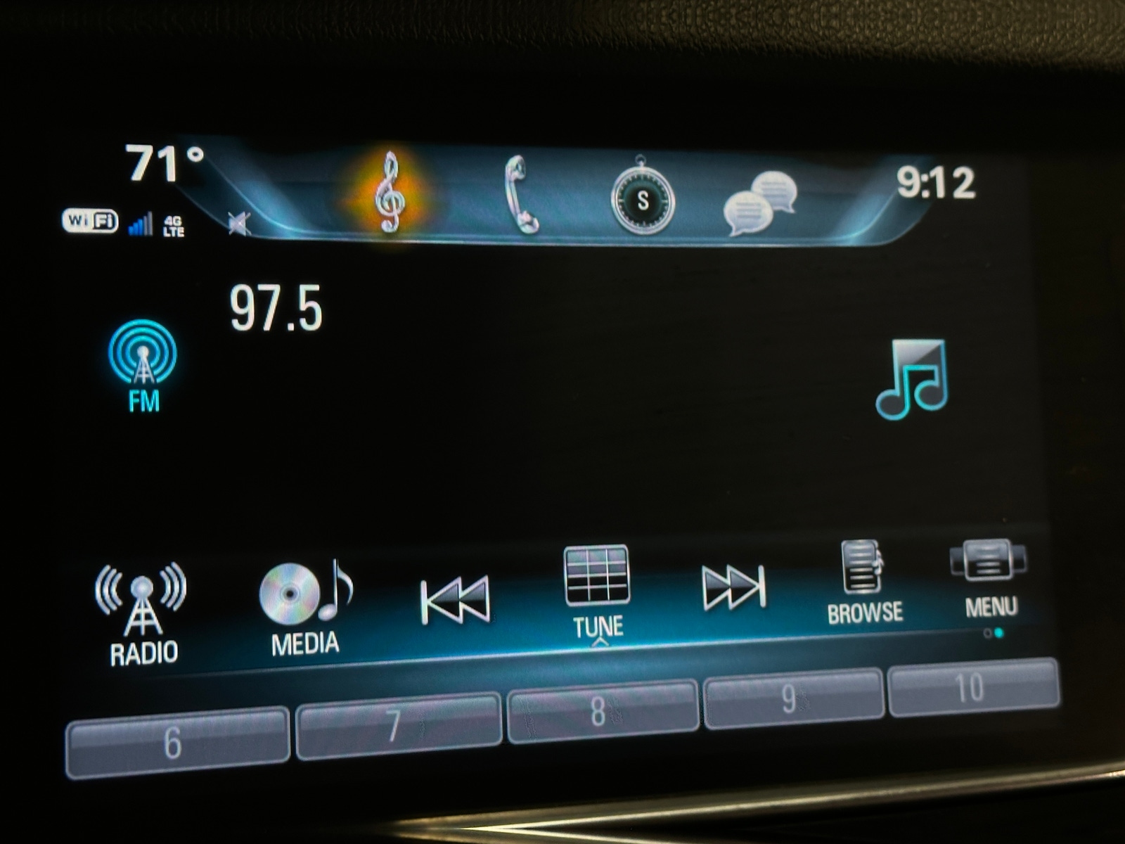Thumbnail: 2018 Buick Encore - 3
