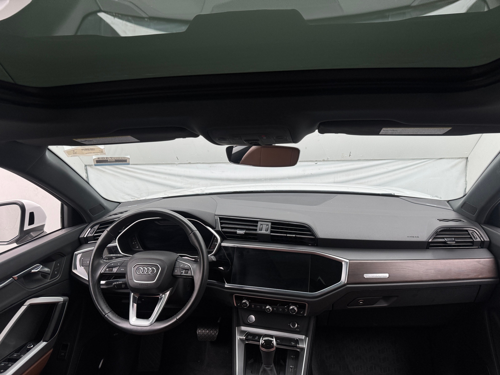 Thumbnail: 2020 Audi Q3 - 2