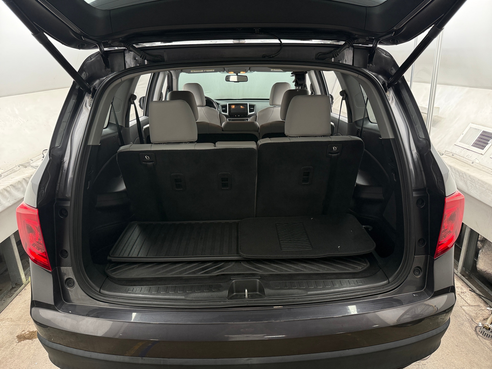 Thumbnail: 2018 Honda Pilot - 6