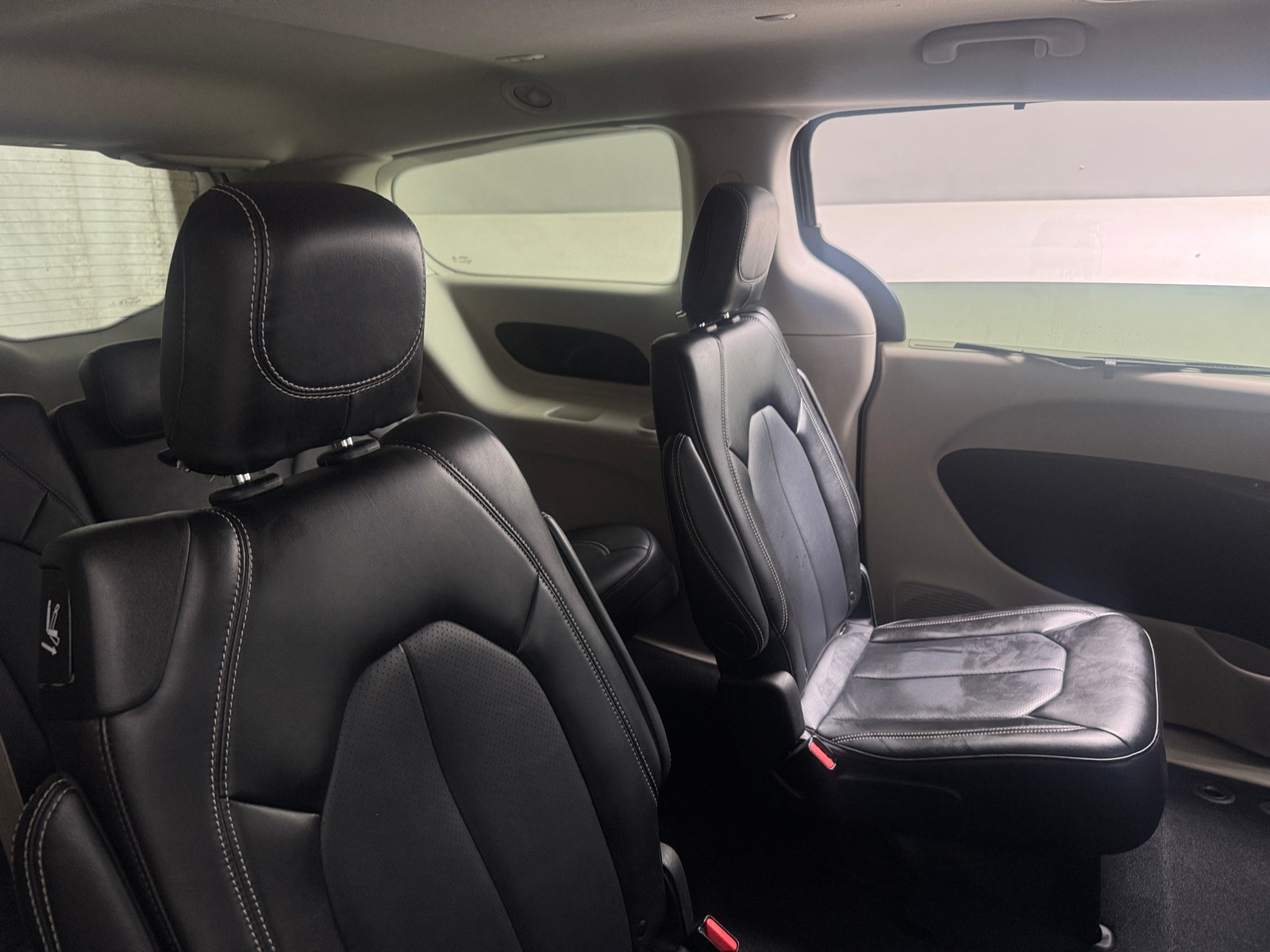 Thumbnail: 2024 Chrysler Pacifica - 5
