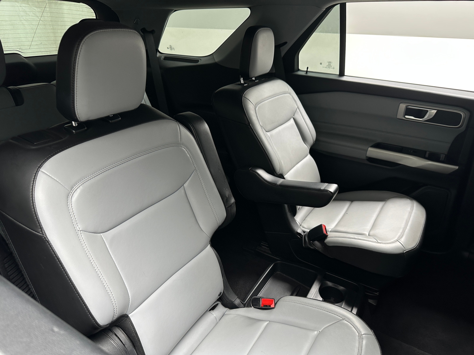 Thumbnail: 2021 Ford Explorer - 5