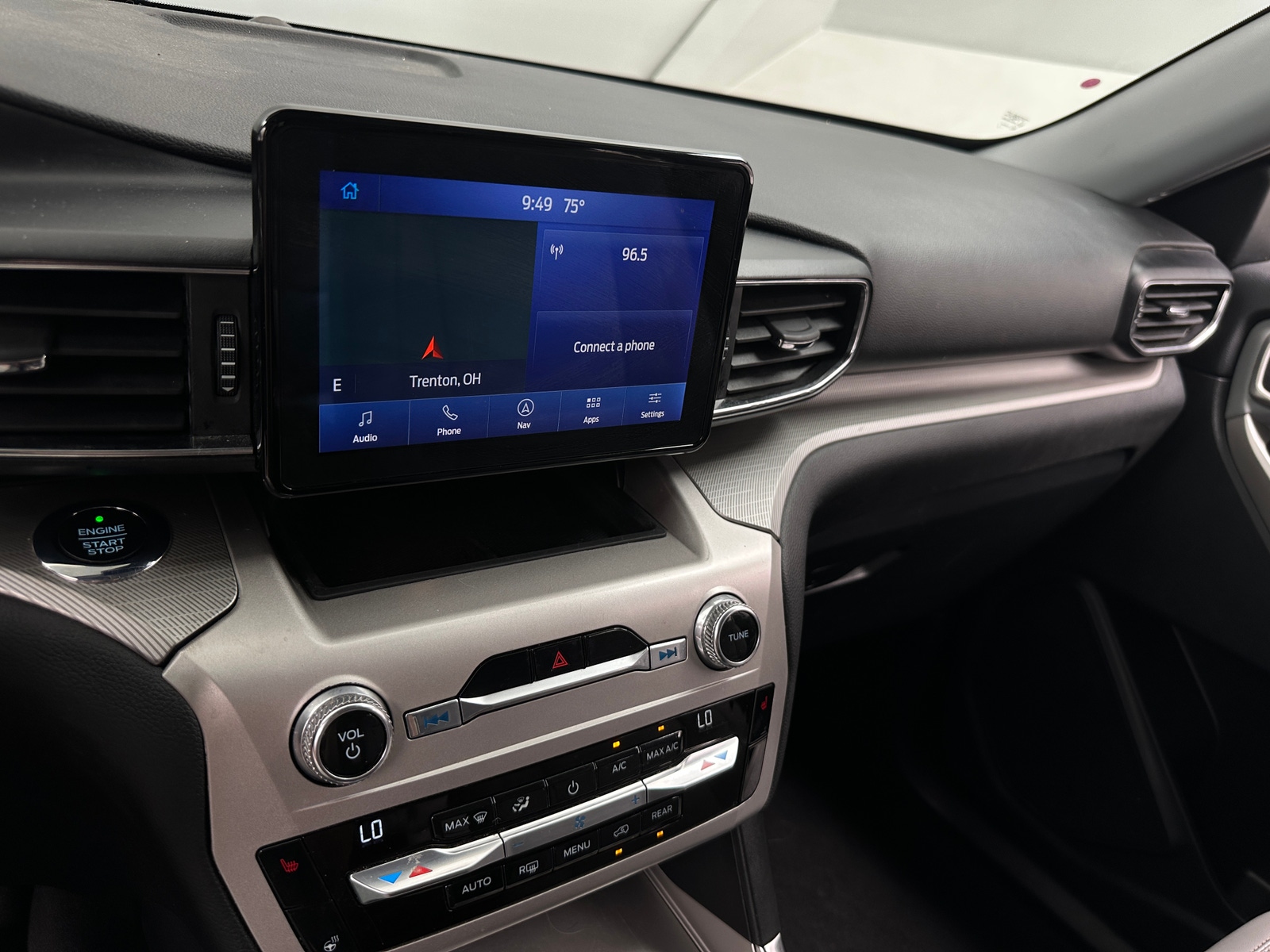 Thumbnail: 2021 Ford Explorer - 3