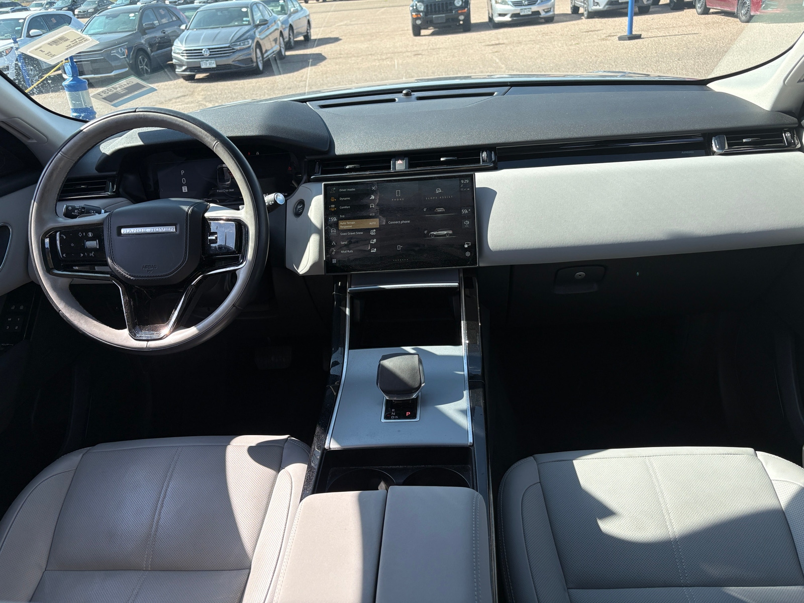 Thumbnail: 2025 Land Rover Range Rover Velar - 2
