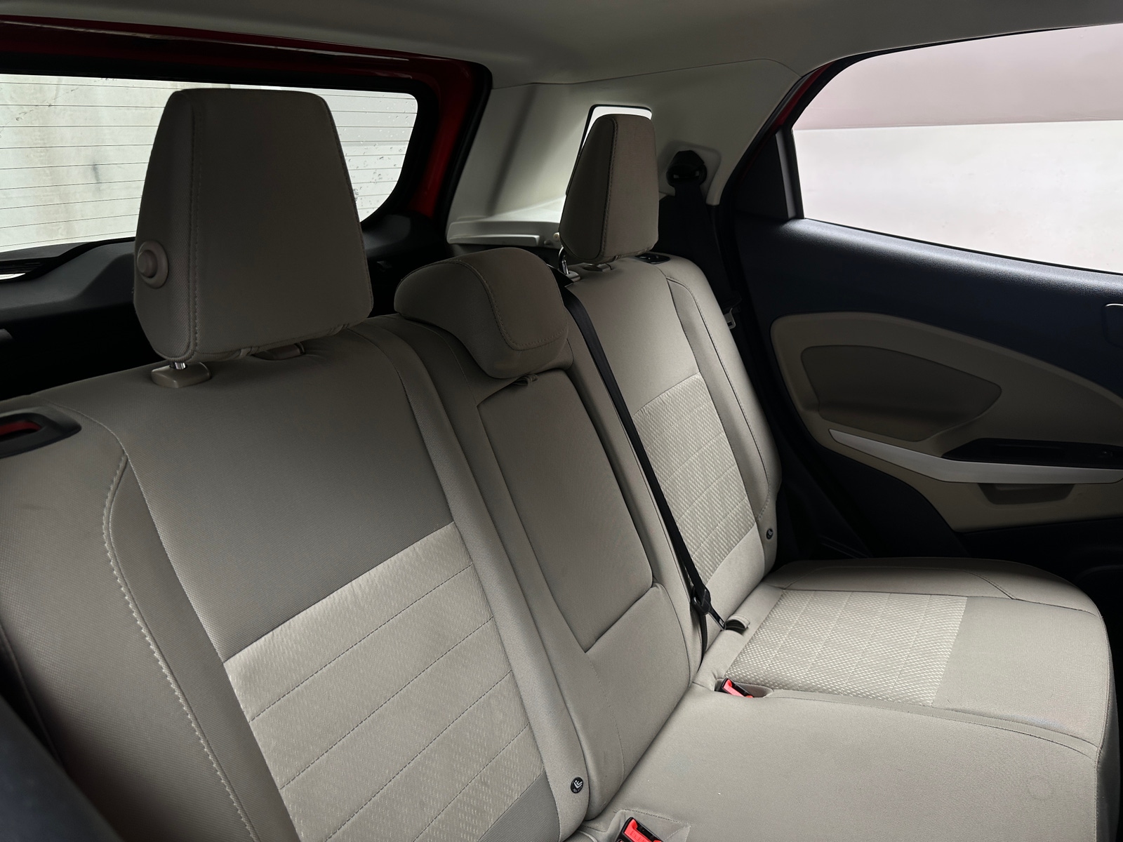 Thumbnail: 2021 Ford EcoSport - 6